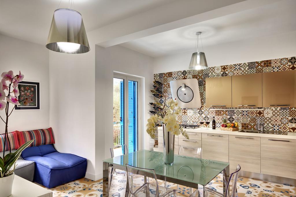 Caruso 2 By Villasandco Rentalsorrento Pokoj fotografie